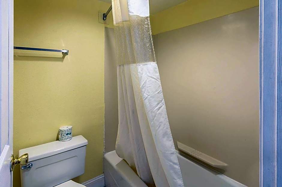 Quality Inn New Orleans I-10 East