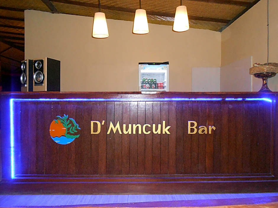 D'Muncuk Huts Lembongan