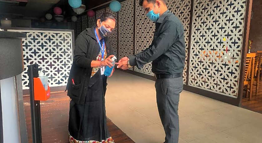 Spring Sky Mughalsarai by ShriGo Hotels