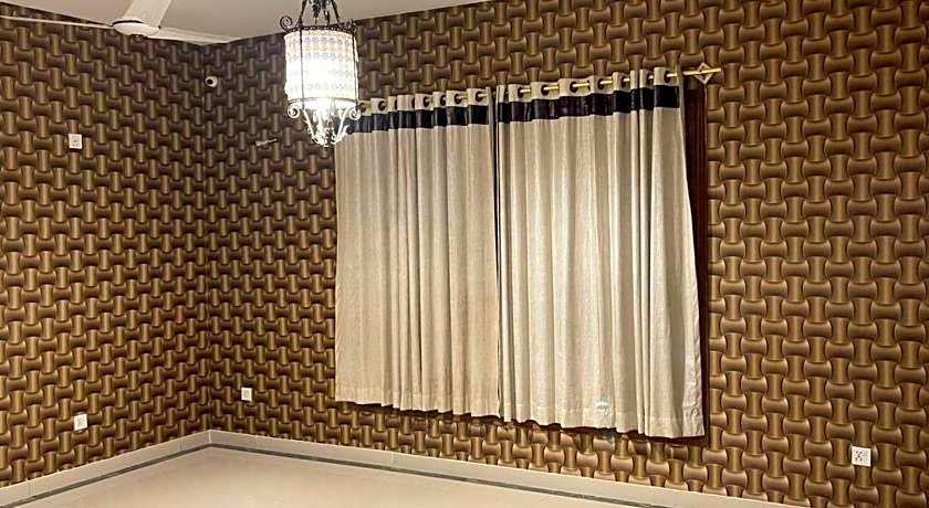 Hotel Executive Lodge