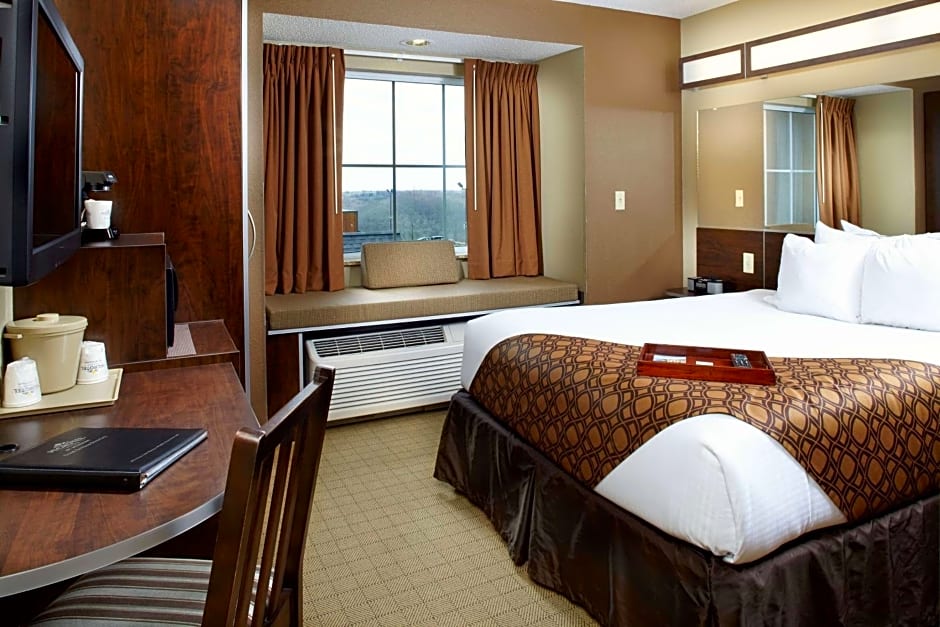 Microtel Inn & Suites by Wyndham St Clairsville/Wheeling