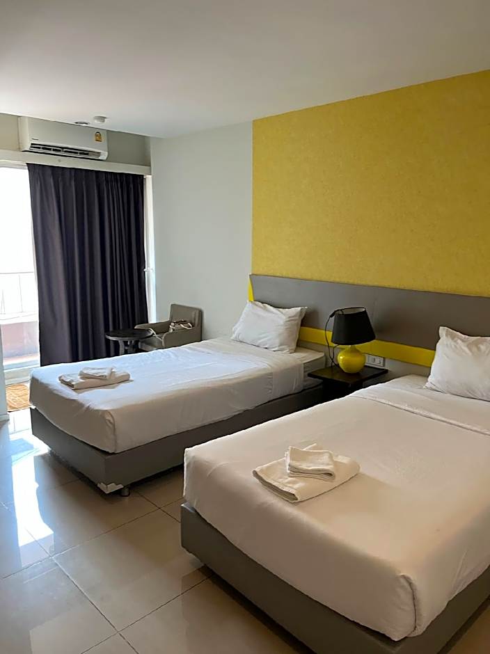 Zircon Hotel