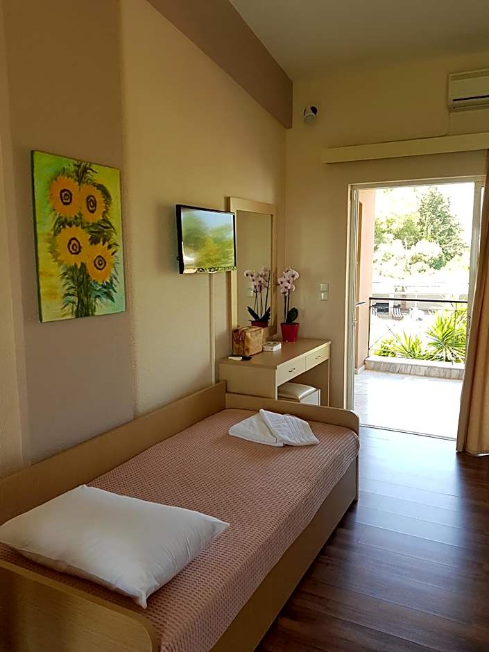 Hotel Kalamitsi Apartments