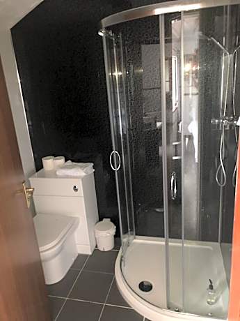 Budget Small Double (1 Adult)