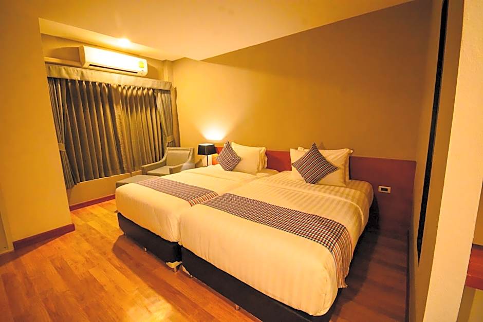 Comet Hotel Surat Thani