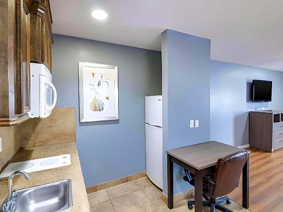 Rodeway Inn & Suites Port Arthur - Groves