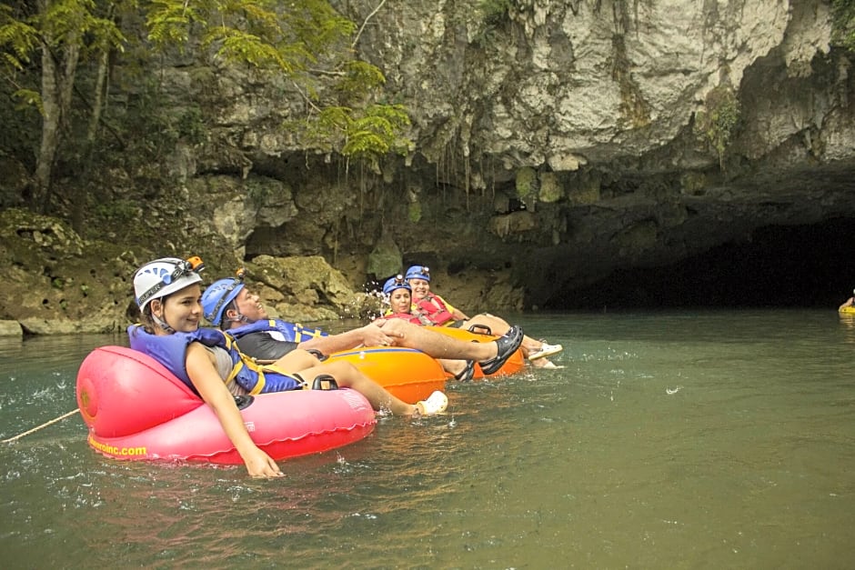 Lamanai Landings Hotel and Marina