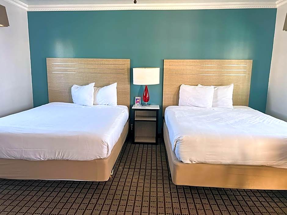 Photo 1 of 6 of Standard 1 Queen Bed