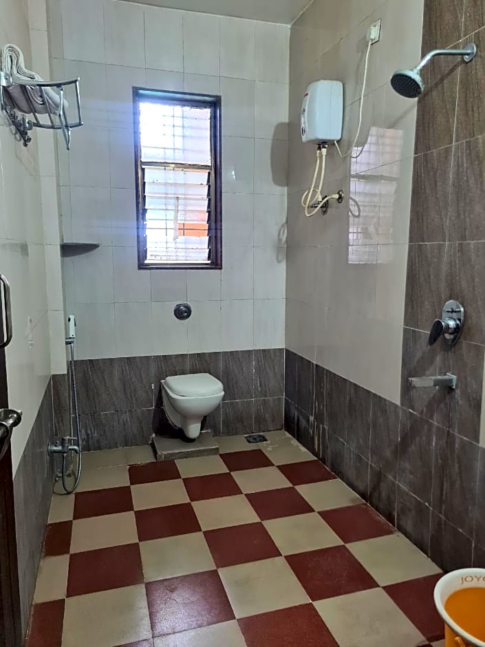 HOTEL SWAMIRAJ EXECUTIVE