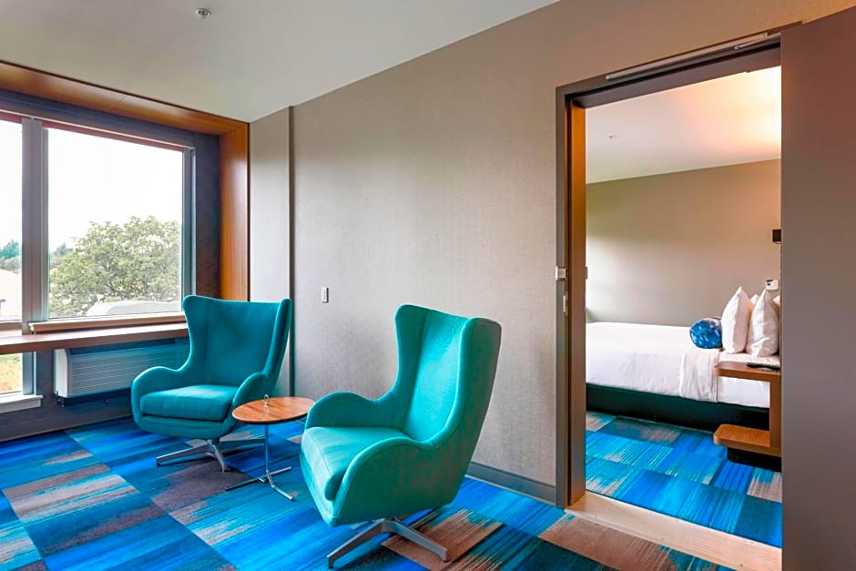 Aloft Seattle Redmond