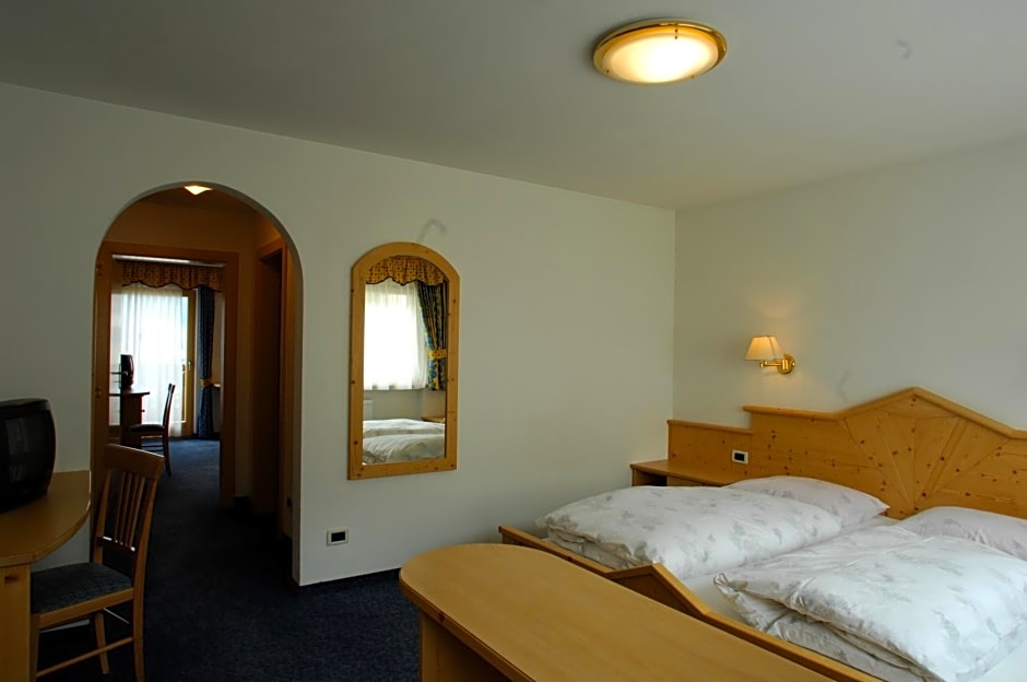 Hotel Falzares