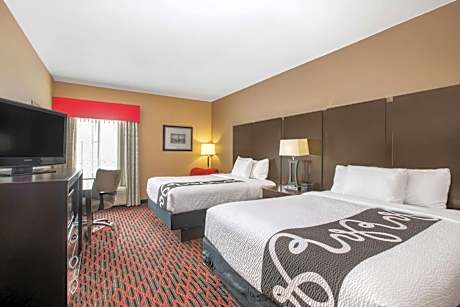 Deluxe Queen Room with Two Queen Beds