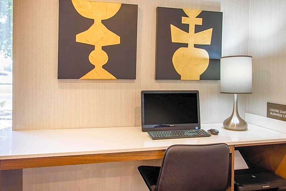 Comfort Inn Montreal Aeroport