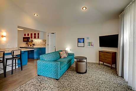 Two-Bedroom Suite with Queen and Two Double Beds