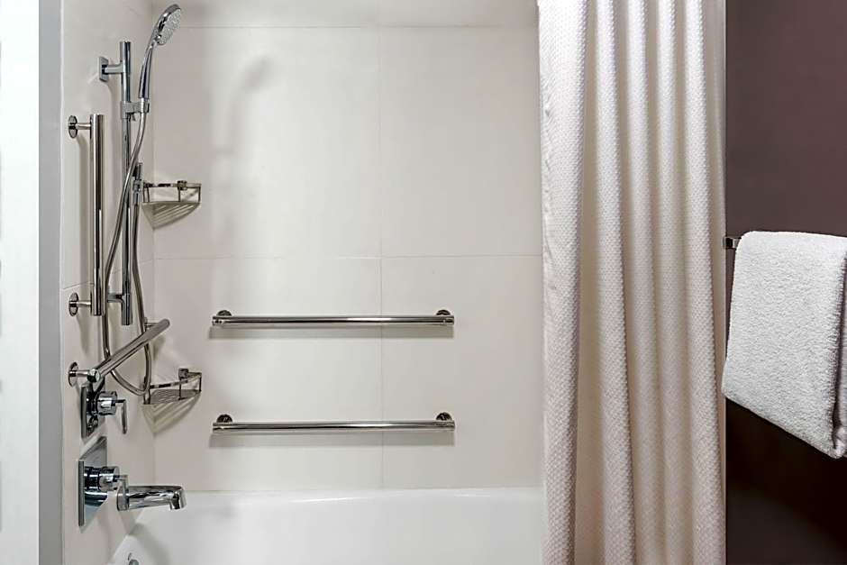 Courtyard by Marriott Charlotte Ballantyne