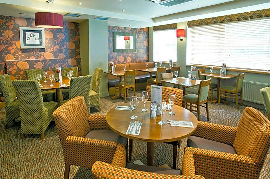 Premier Inn Glasgow City - George Square