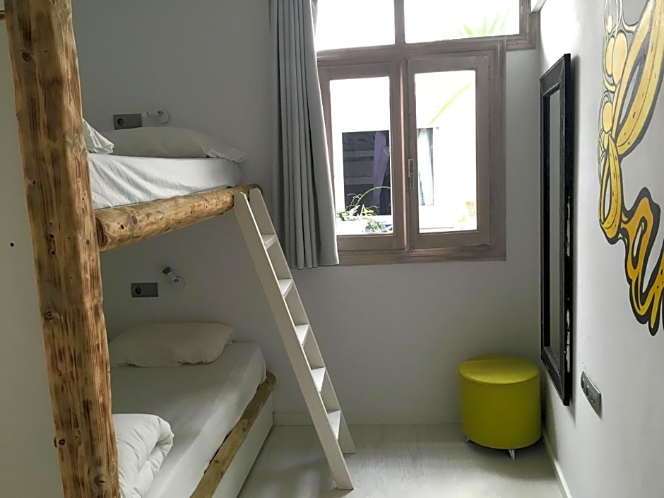 La Cocotera Boutique Hostel & Coworking