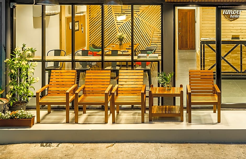 Timber Hostel by ZUZU