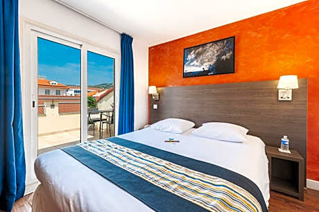 Superior Double Room with Terrace
