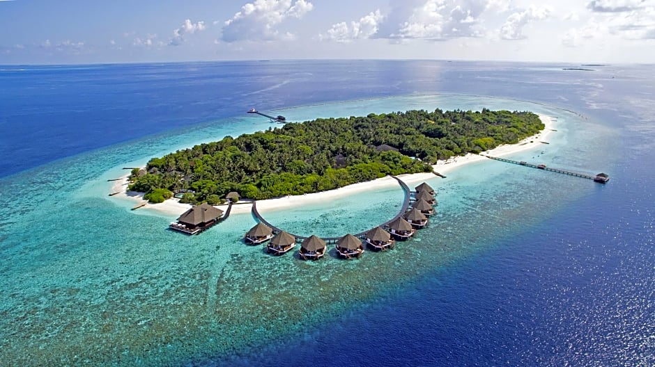 Adaaran Select Meedhupparu – 24 hours Dine Around Premium All inclusive