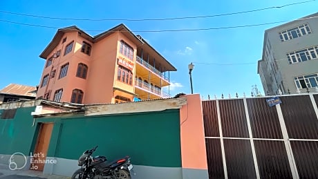 HotelReshi