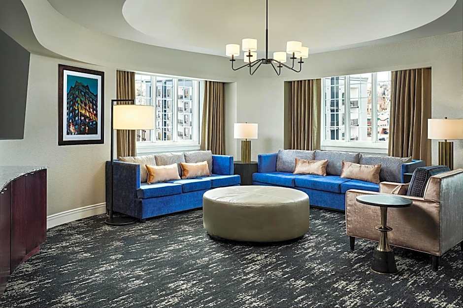 Hotel Alex Johnson Rapid City, Curio Collection by Hilton