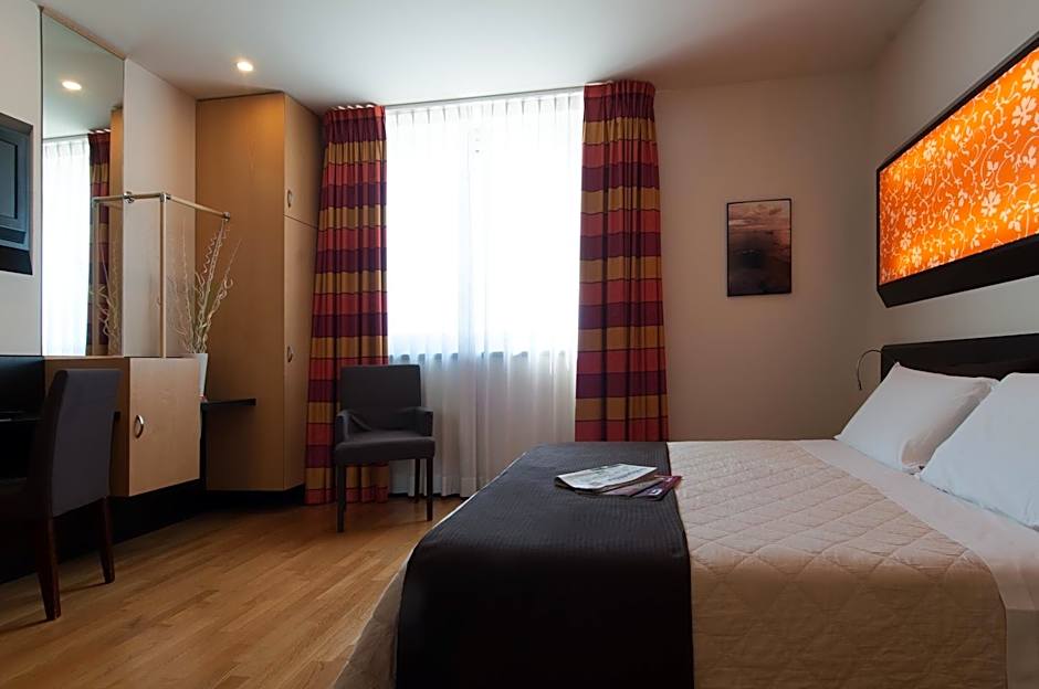Sanlu Hotel