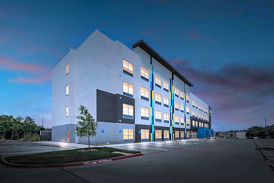 Tru by Hilton Plano East North Hwy 75   