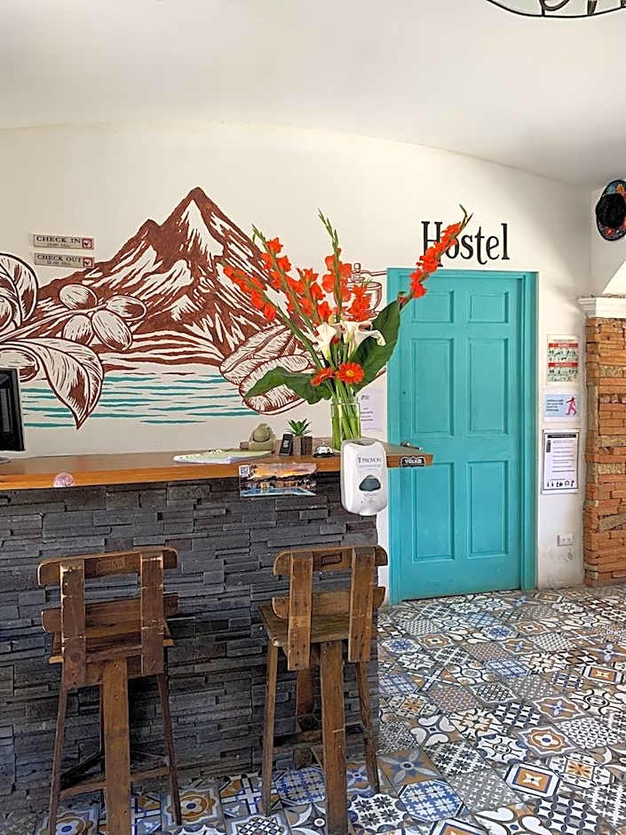 Nikikot Hotel & Hostel