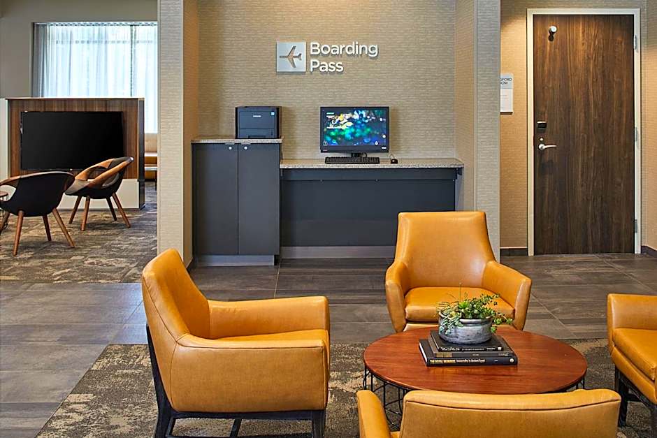 Courtyard by Marriott Minneapolis West