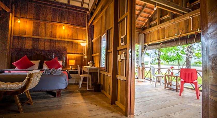 Kampot River Residence