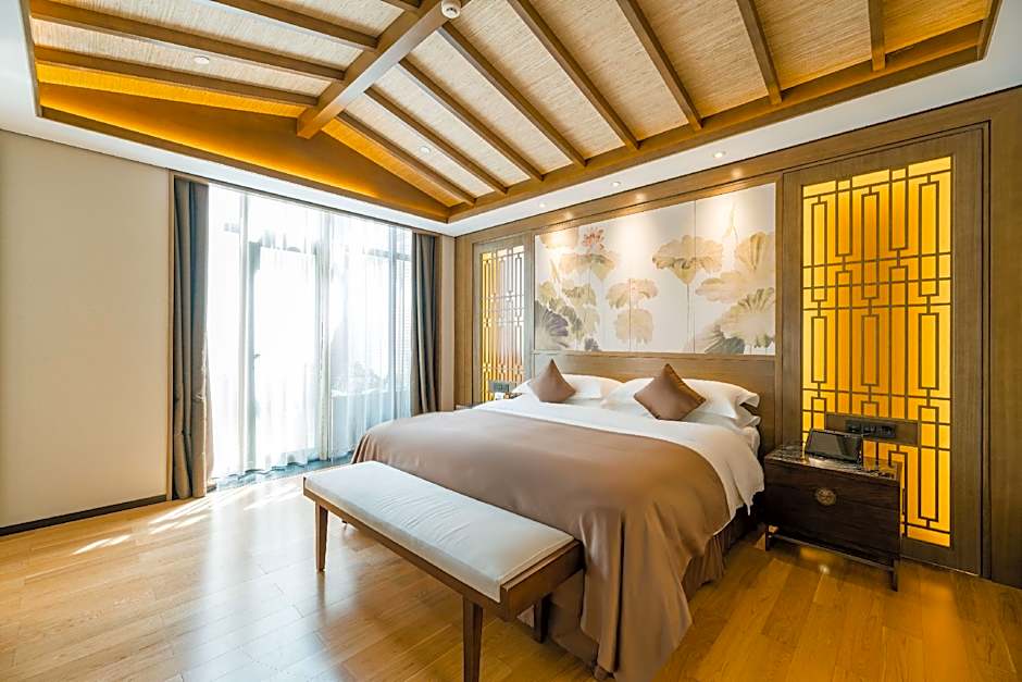 Linhai S&N International Hotel