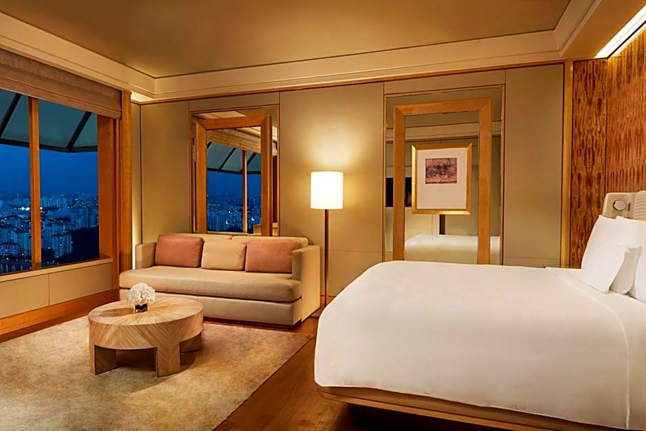 Photo 1 of 4 of Deluxe 1 King Bed, View