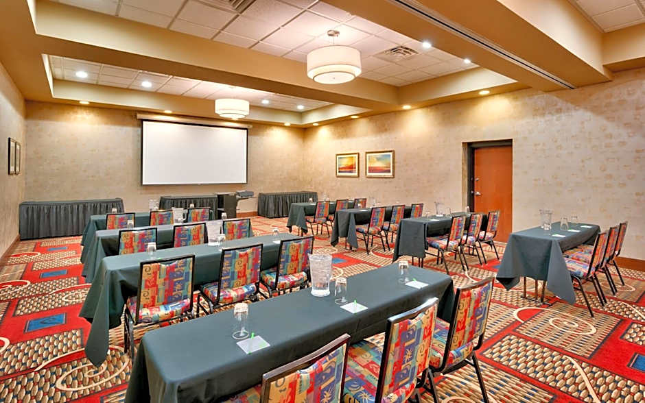 Holiday Inn & Suites Salt Lake City-Airport West By IHG