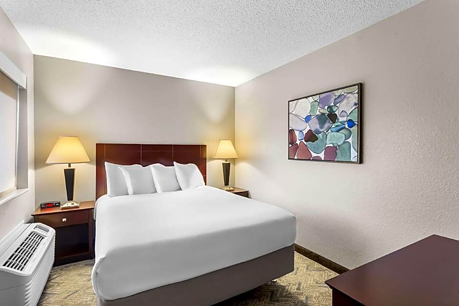 Best Western Oswego Hotel