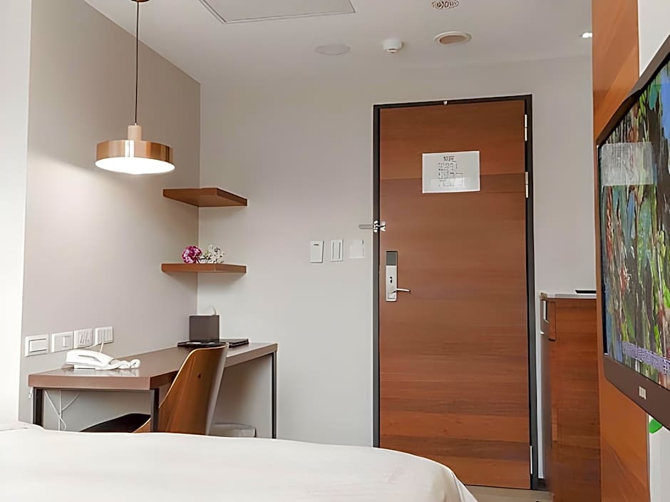 CHECK inn Express Taipei Station