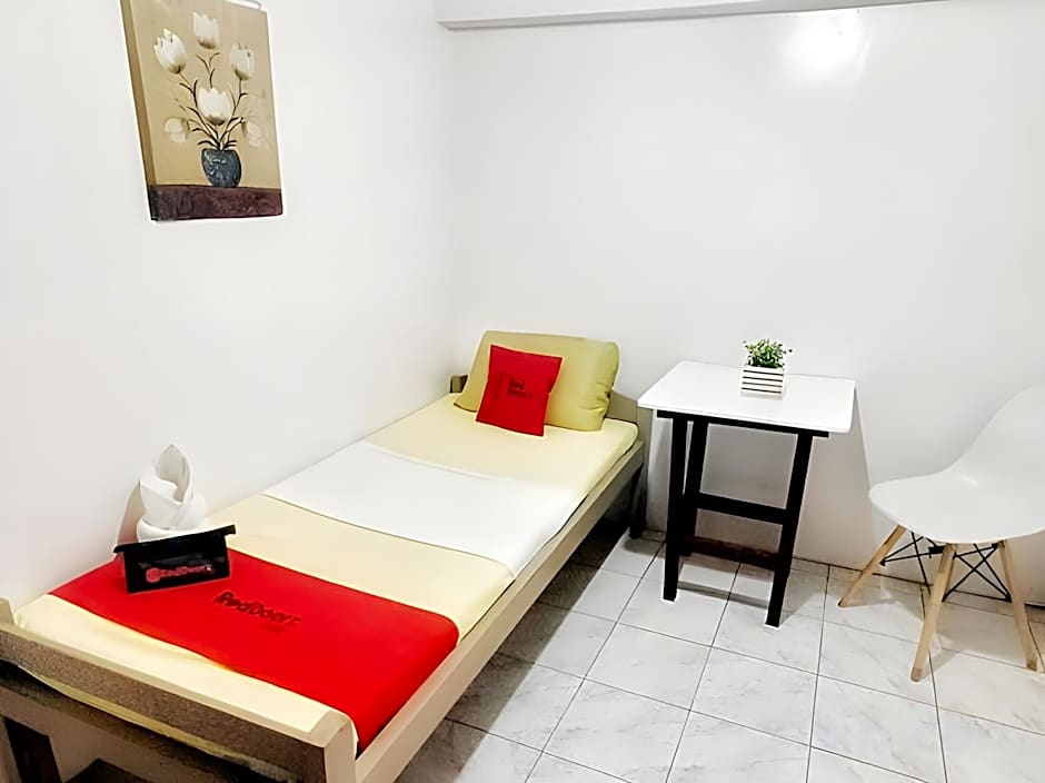 RedDoorz near San Juanico Bridge