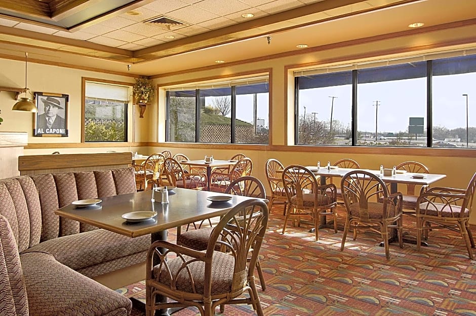 Ramada Batesville