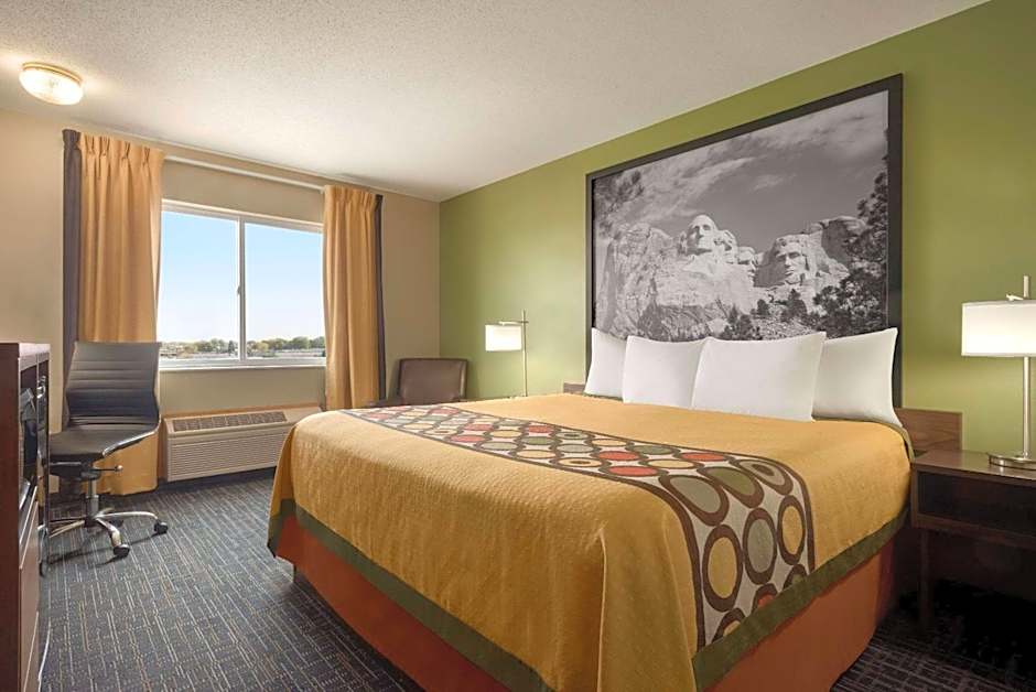 Super 8 by Wyndham Sioux Falls