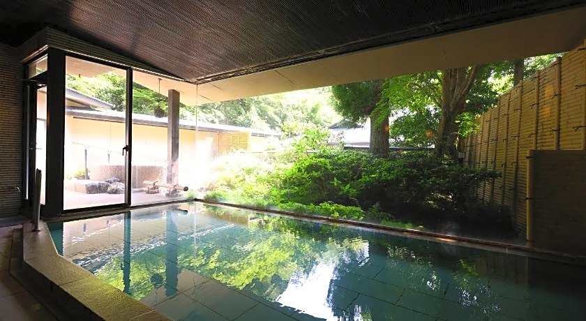 Oku-Yugawara Tsubaki