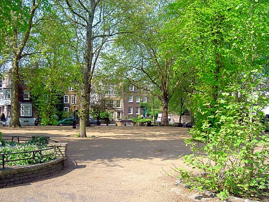 Roseview Alexandra Palace Hotel