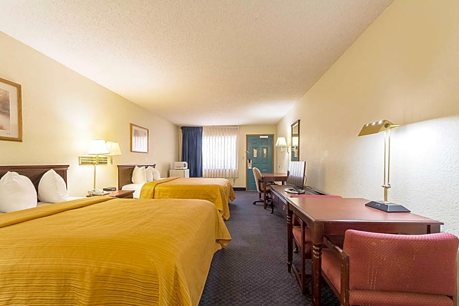 Econo Lodge Inn & Suites Bentonville - Rodgers