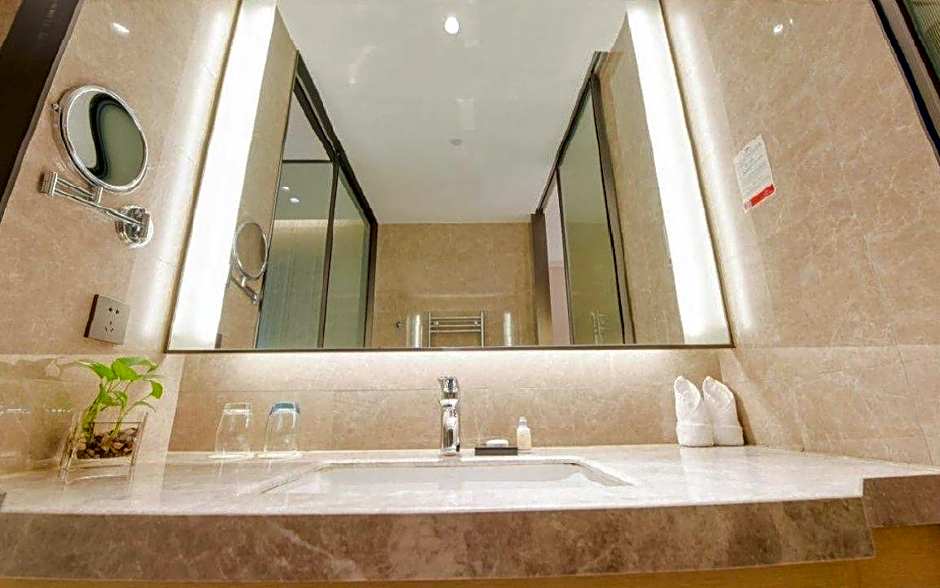 RAMADA PLAZA SHENGZHOU CITY CENTER