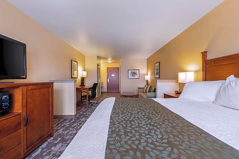 Best Western Plus Red River Inn