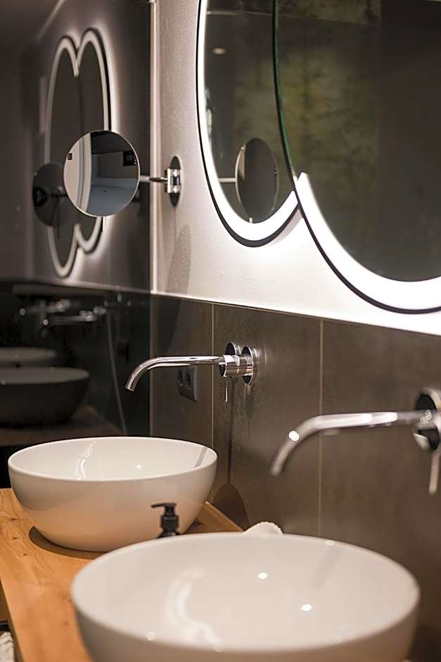 Ramilia Family Apartments Restaurant & Pizzeria