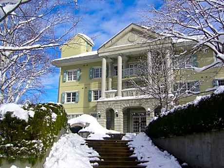 Naeba Springs Hotel