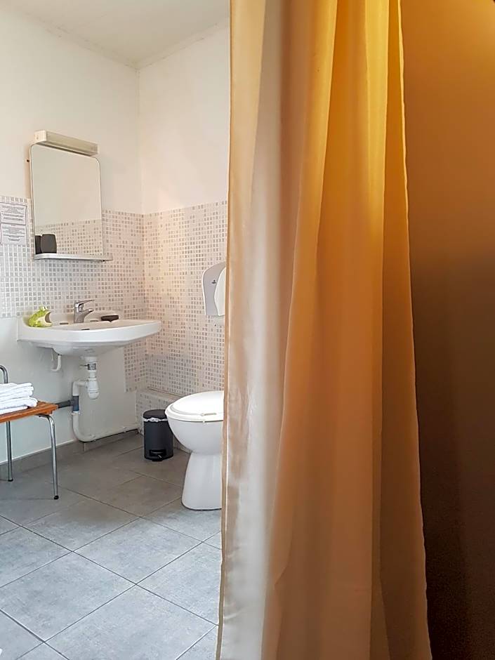 Hotel Restaurant Le Saint Jean – Barbentane, NY
