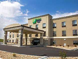 Holiday Inn Express and Suites Sikeston By IHG