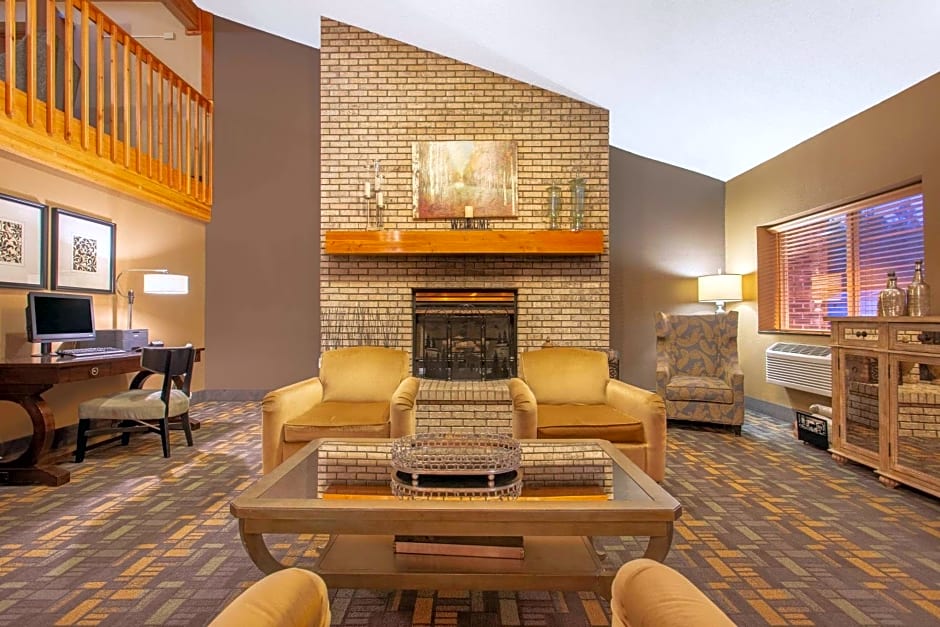 AmericInn by Wyndham Rhinelander