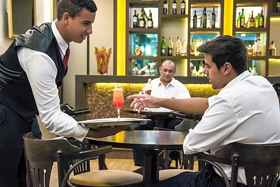 Nacional Inn Poços de Caldas - Lazer completo e Gastronomia no Centro